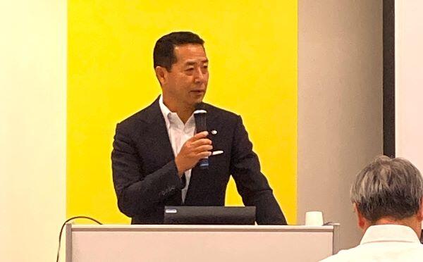 Image 南会長　経営方針説明会　東海会.jpg