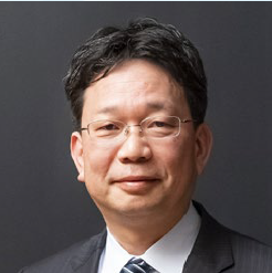 菅田 裕之 氏